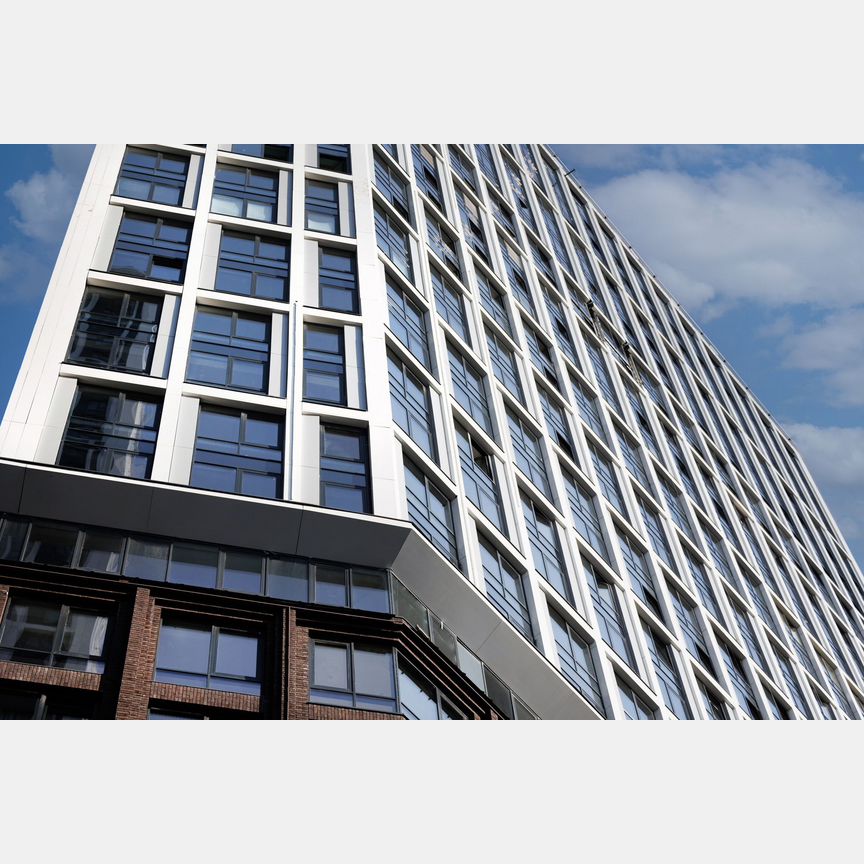 3-к. квартира, 101 м², 3/37 эт.