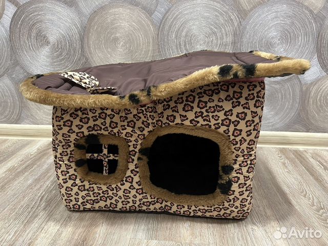 Домик для собачки мелкой породы, новый