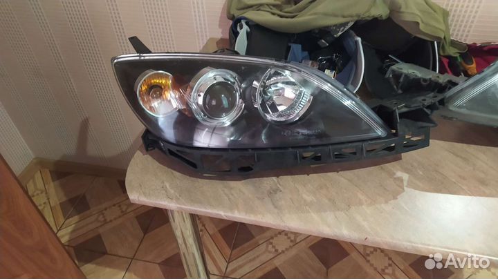 Фара mazda 3 bk хэтчбек