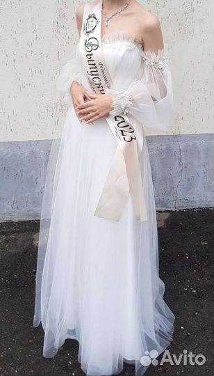 Вечернее платье