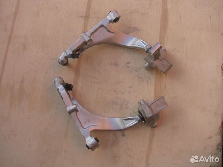 Рычаги нижние Infiniti FX35 FX37 QX70 S51