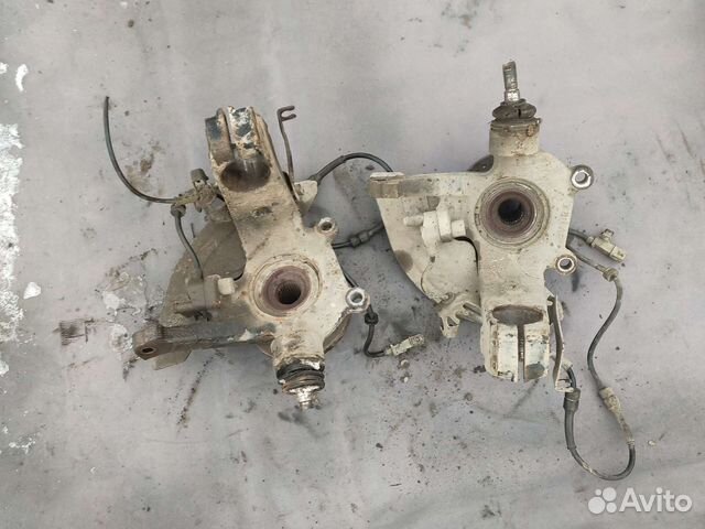 Передний поворотный кулак ступица Пежо 607