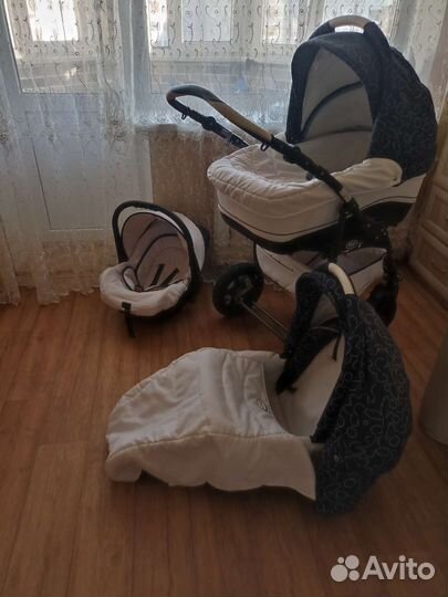 Коляска Tutis zippy 3 в 1