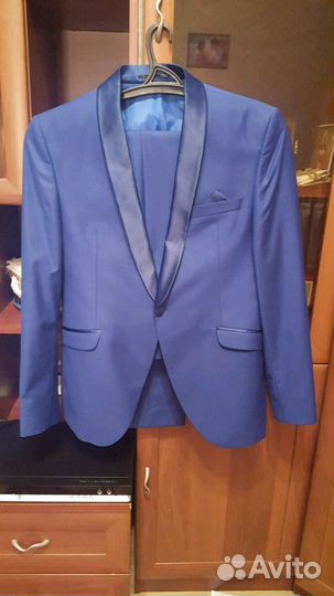 Костюм