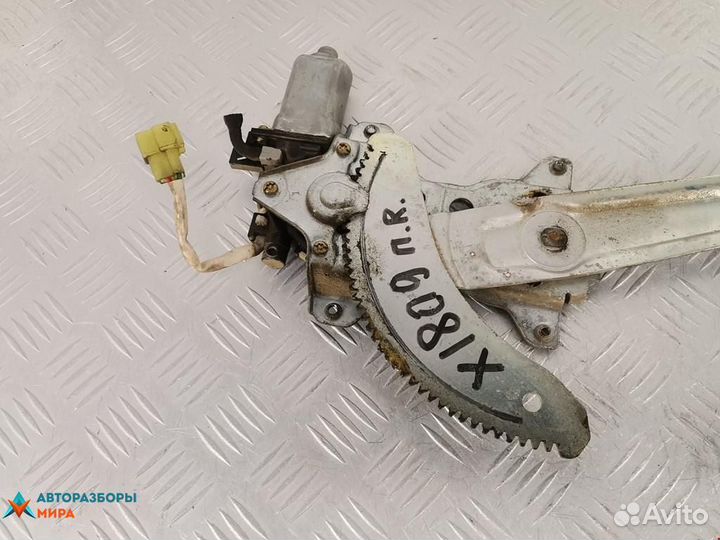 Стеклоподъемник передний правый Daihatsu Move 2