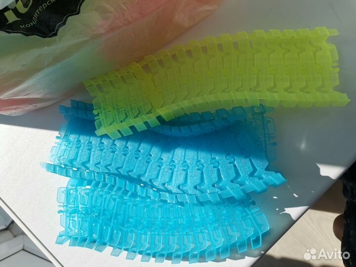 Неоновая дорога