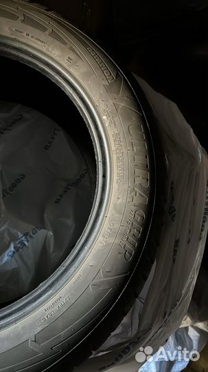 Goodyear UltraGrip 8 Performance 235/55 R18 104H