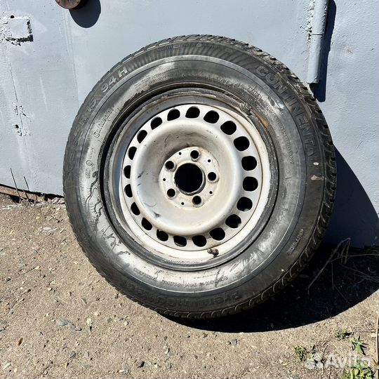 R15 Continental ContiPremiumContact 205/65, PCD 5x112 DIA 66.6