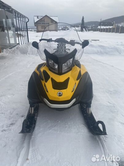 BRP Ski-Doo Scandic SWT 550