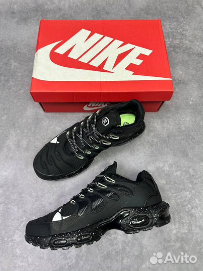 Кроссовки мужские Nike TN Plus