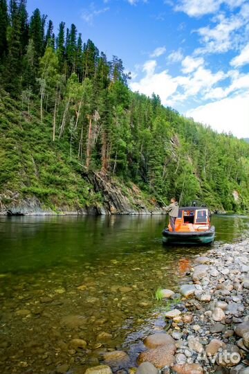Отдых на горной реке