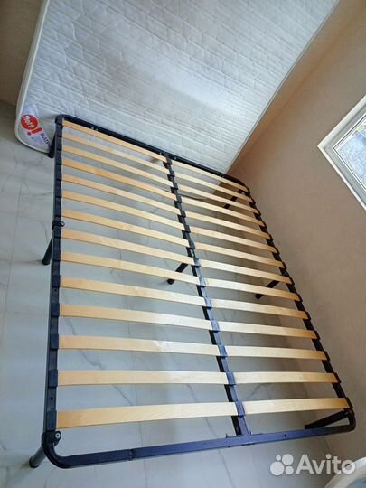 Кровать с матрасом, ортопедическое основание