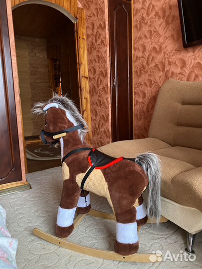 Детская качалка лошадь