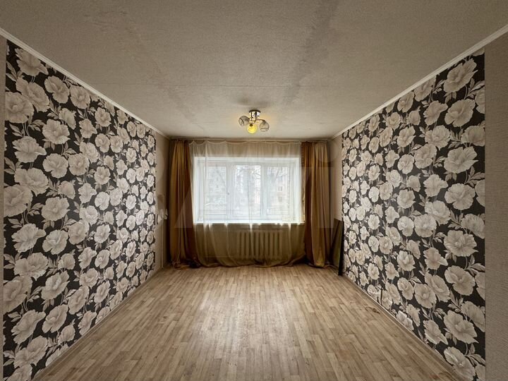 Комната 19,3 м² в 1-к., 2/4 эт.