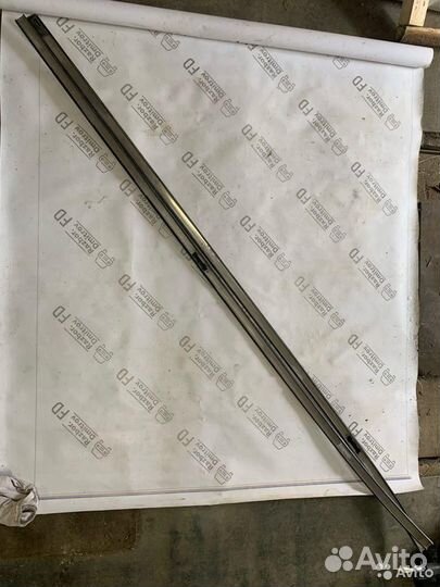 Молдинг крыши Mazda 323 BJ 1999