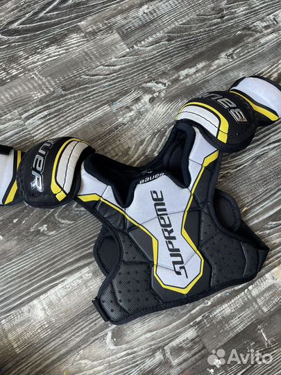 Нагрудник хоккейный bauer supreme