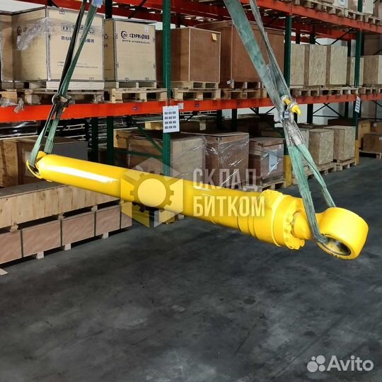 Гидроцилиндр стрелы Komatsu PC300-7