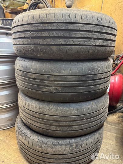 Goodyear EfficientGrip 205/60 R16