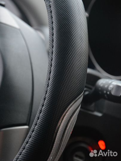 Оплетка на руль из экокожи, 37-39 см