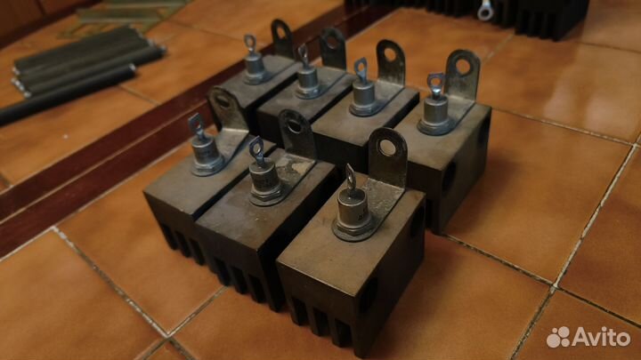 Силовые диоды, тиристоры с радиаторами СССР