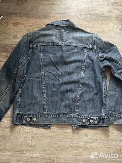 Джинсовая куртка levis