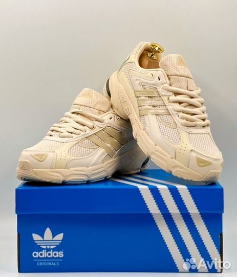 Кроссовки женские Adidas response cl