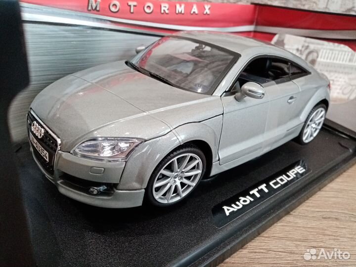 Модель 1:18 Audi TT Coupe