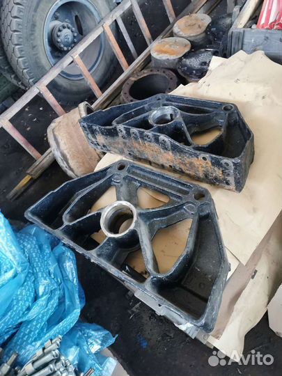 Кронштейн оси балансира краз 250