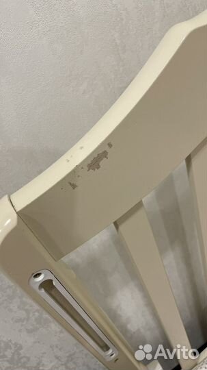 Детская кроватка с маятником