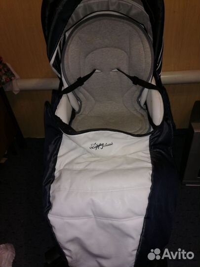 Прогулочная коляска 2в1