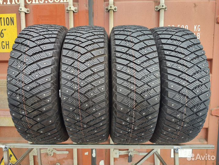 Goodyear UltraGrip Ice Arctic SUV 225/65 R17 102T