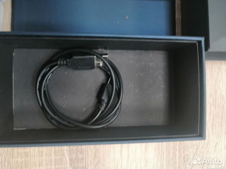 Samsung Galaxy S8, 4/64 ГБ