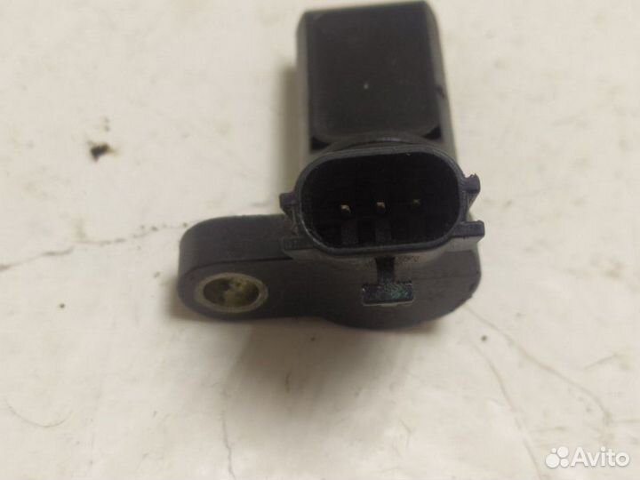 Датчик положения коленвала Nissan Almera N16