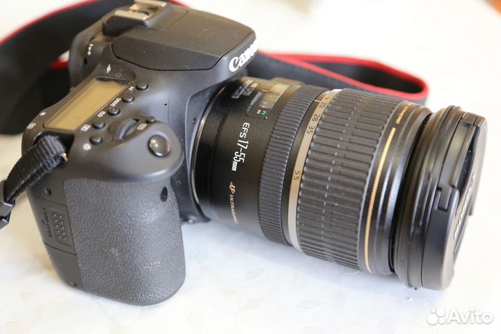 Зеркальный фотоаппарат canon 90D