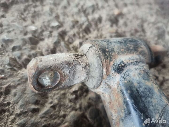 Рычаг передний правый Hyundai Sonata 5 2005