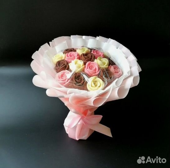 В Наличии. Съедобные букеты из 19 Шоколадных роз