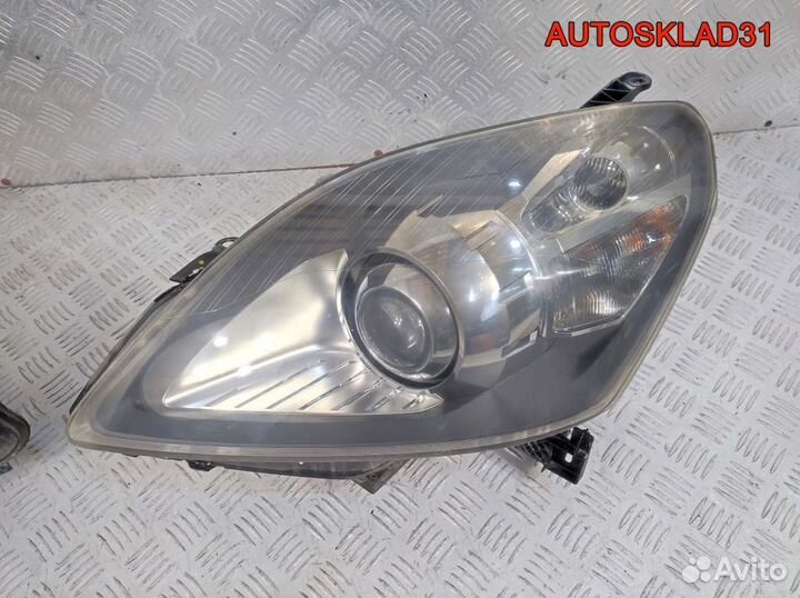 Фары ксеноновые комплект Opel Zafira B 24451044
