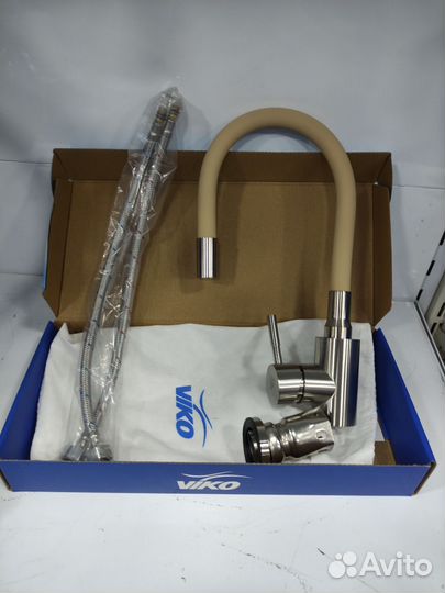 Смеситель для кухни с гибким изливом Viko 4458