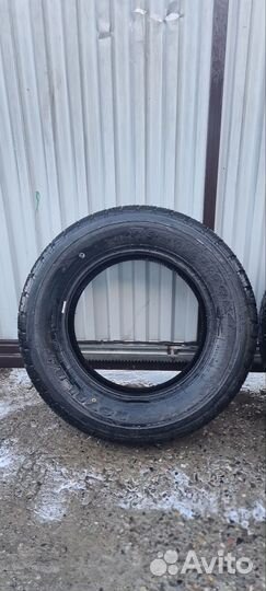 Royal Black Royal A/T 245/65 R17