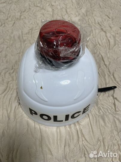 Каска полицейского