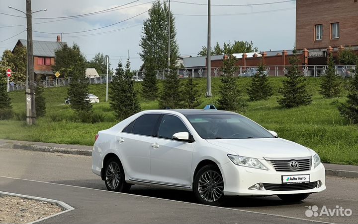 Toyota Camry 2.5 AT, 2014, 125 000 км