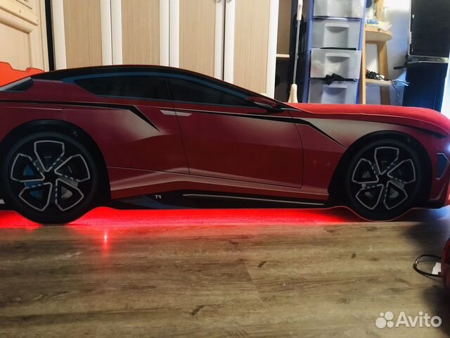 Детская кровать виде автомабиля BMW M4