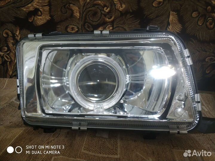 Фары на Ауди 80 В4