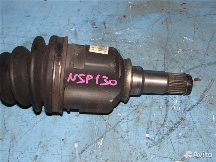 Привод передний правый Toyota Vitz NSP130 1NR FE