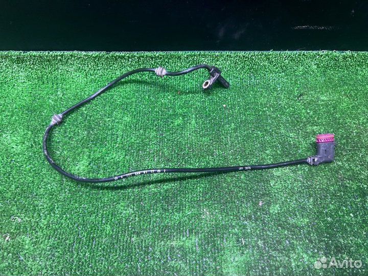 Датчик ABS задний Mercedes S W221