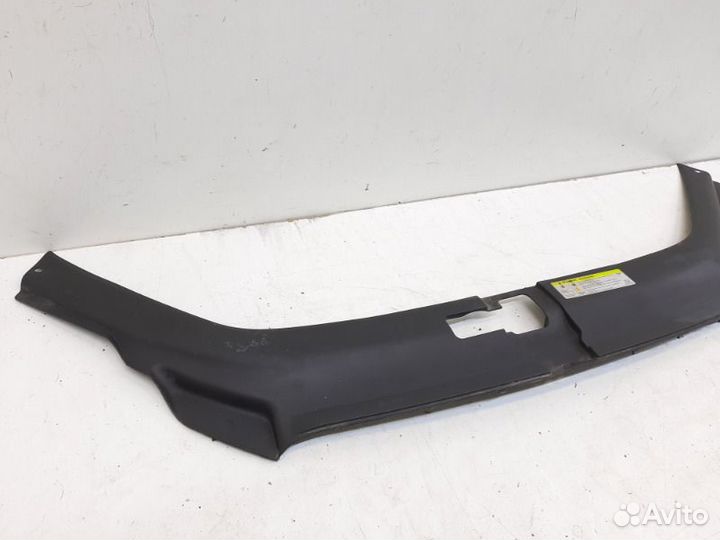 Накладка замка капота Audi Q7 4L 2005-2015