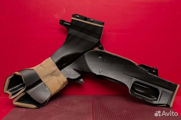 Воздуховод левый Toyota Land Cruiser 200 1VD 2015