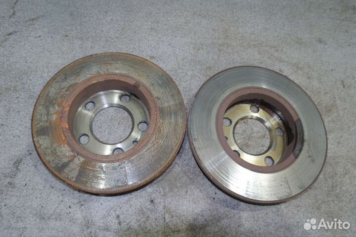 Диск тормозной задний для Skoda Rapid оригинал VAG