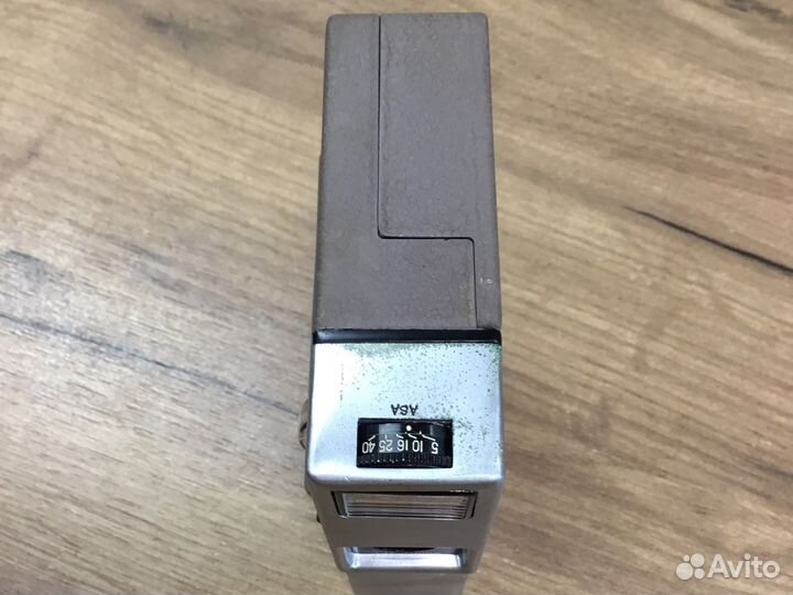 Nikkorex-8 + Nikkor 1:1,8/ f 10mm