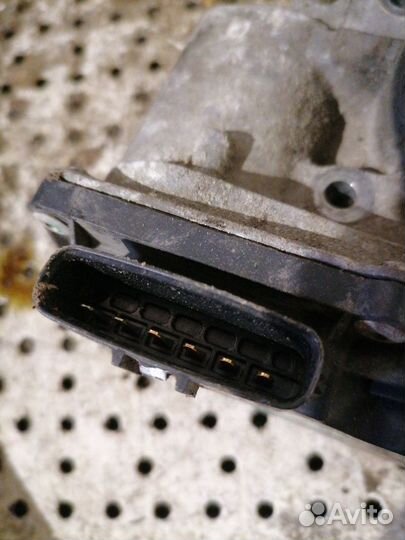 Заслонка дроссельная Toyota Corolla